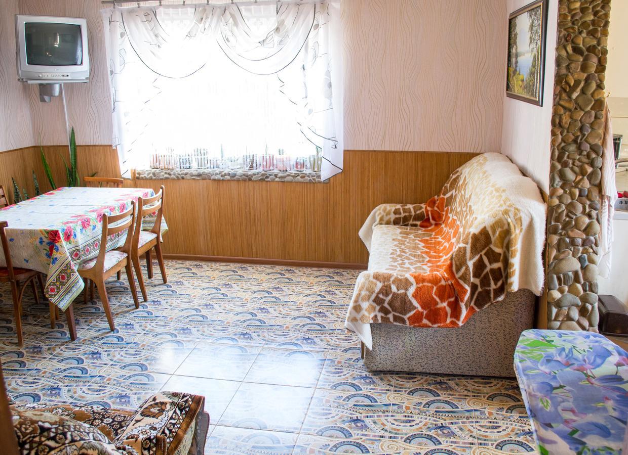Guest House Cherepaha Каменец-Подольский Экстерьер фото
